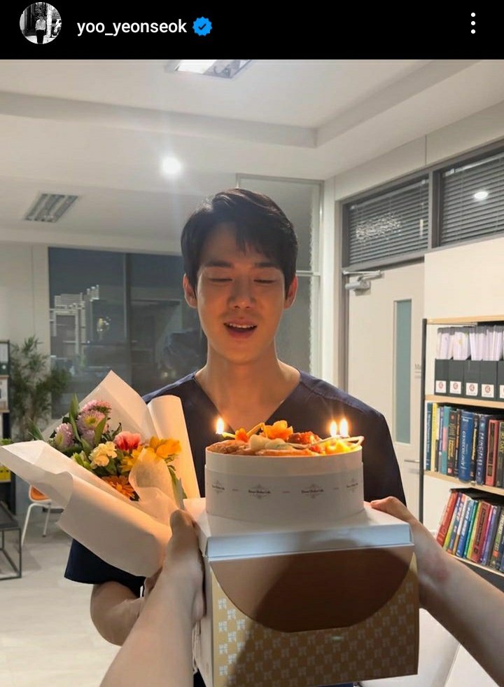 yoobeenie's tweet photo. 🖤 https://t.co/gDYmiVMUKE