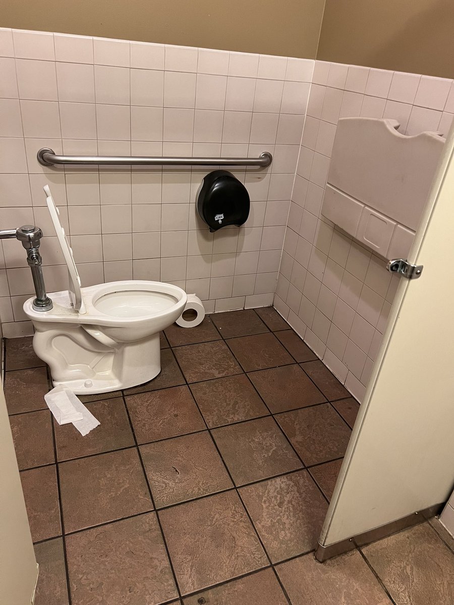 b2harless's tweet image. Gross @panerabread #panerabread #westchesteroh