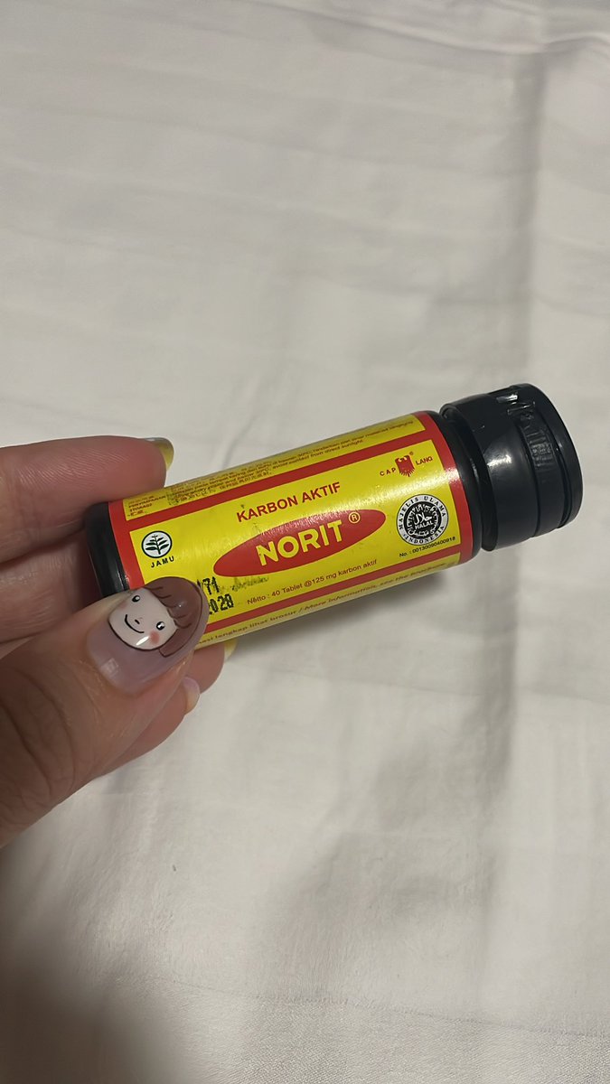 _arigasaki's tweet photo. 1つ出来ることが増えました。バリでお腹壊して拙い英語で症状伝えて薬局で薬買って、まさかの50分かけてバイクタクシーで家に着いた🏍️😂バリでお腹壊したらこちら #NORIT をどうぞ。正◯丸みたいな真っ黒錠剤5つで腹痛から解放されます。たった300円で海外危機を回避、体験はプライスレス🤣
#バリ島 https://t.co/hZaSjZzh50