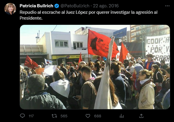 LucasKilluminat's tweet photo. ADEVERTENCIA: El posteo no es apto para mabeles,
ya que puede dañar su sensibilidad.
A ver si entiendo.. 
Julito Masona y el Juez López se la pasaron jugando para el circo del águila bicéfala para luego en estos años ser "anti globalistas" https://t.co/hOcNu5NMDf