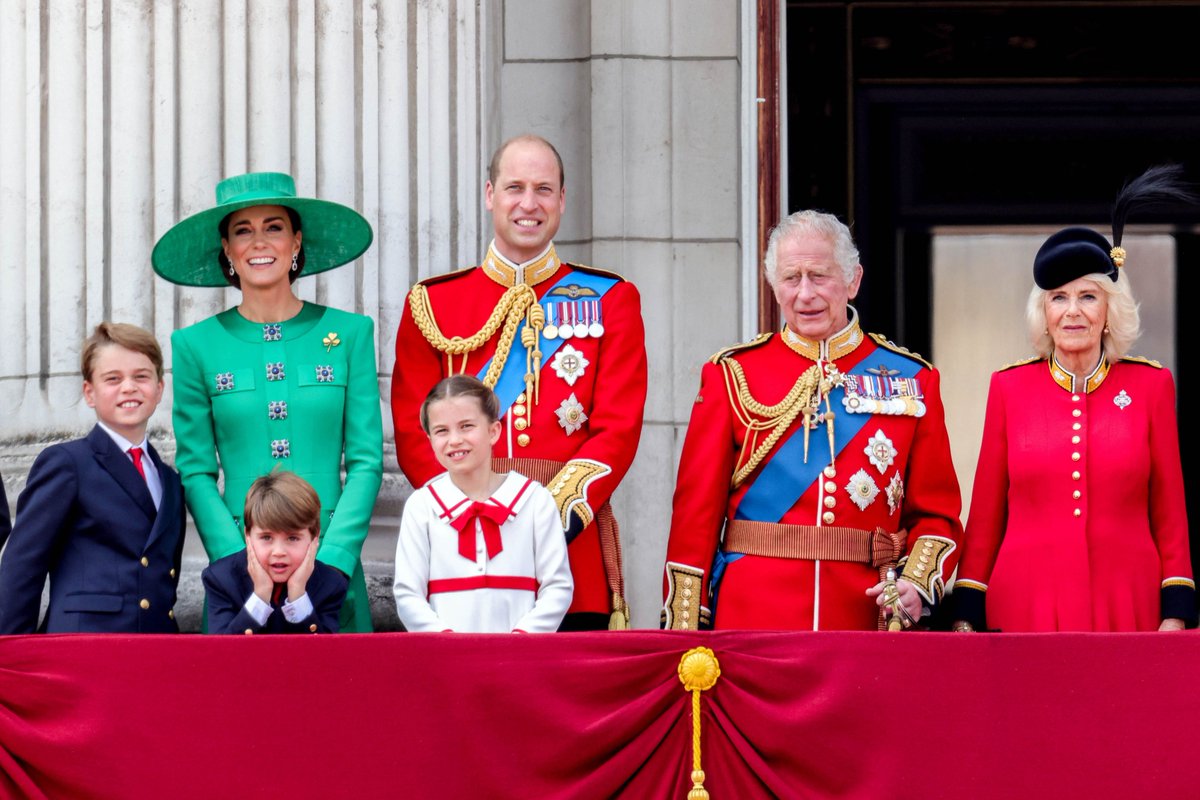 KensingtonRoyal's tweet photo. Thank you to everyone involved in this year’s Trooping the Colour. We loved seeing you all! 🇬🇧💂 https://t.co/BdJAprGwyY