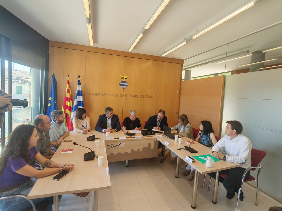 Junts per Tous tweet media