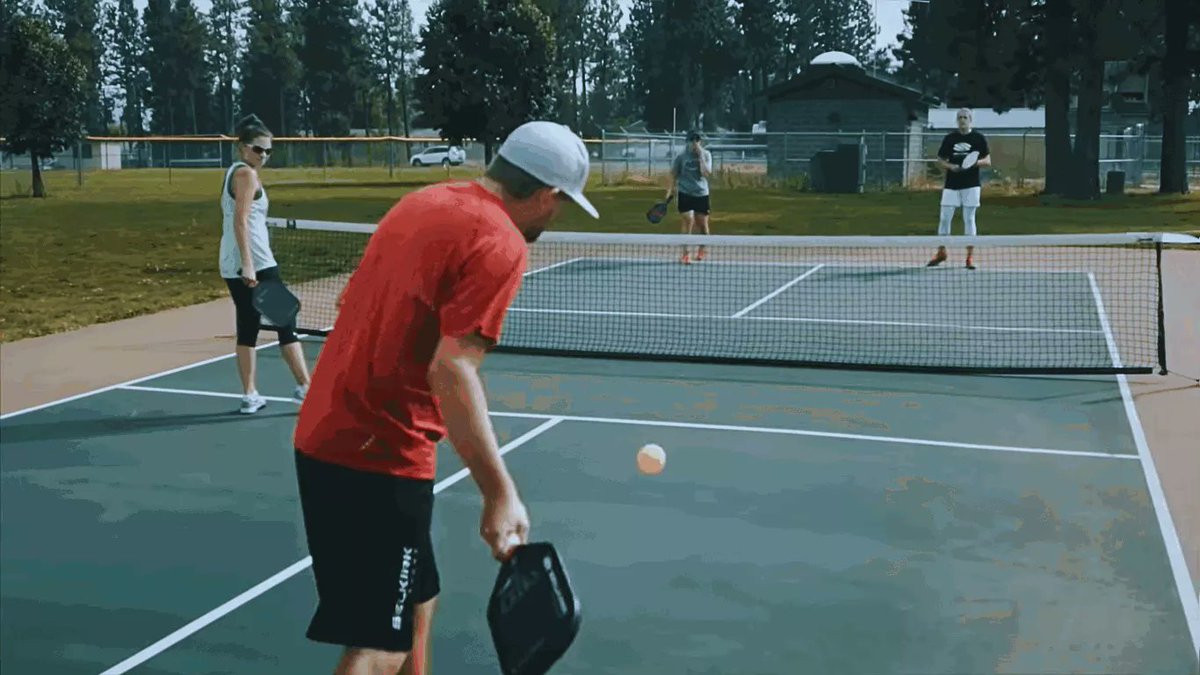What is the method used in pickleball for scoring? A brief guide for those who have any kind of confusion about it. 
pickleballroyal.com/pickleball-sco…
