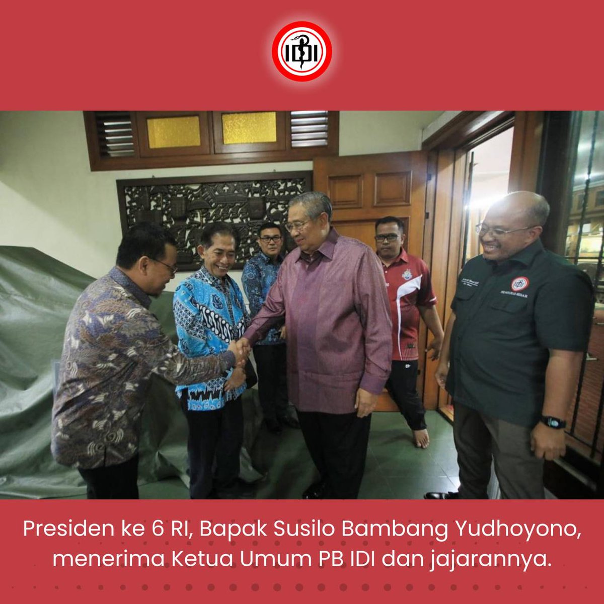 Bogor, 16 Juni 2023

Presiden ke 6 RI, Bapak Susilo Bambang Yudhoyono menerima Ketua Umum PB IDI , DR. Dr. Moh Adib Khumaidi, Sp.OT dan jajarannya di kediaman Puri Cikeas.

Satu IDI Terus Maju

Lebih lengkap link: instagram.com/p/Ctl8n3DLIqC/…