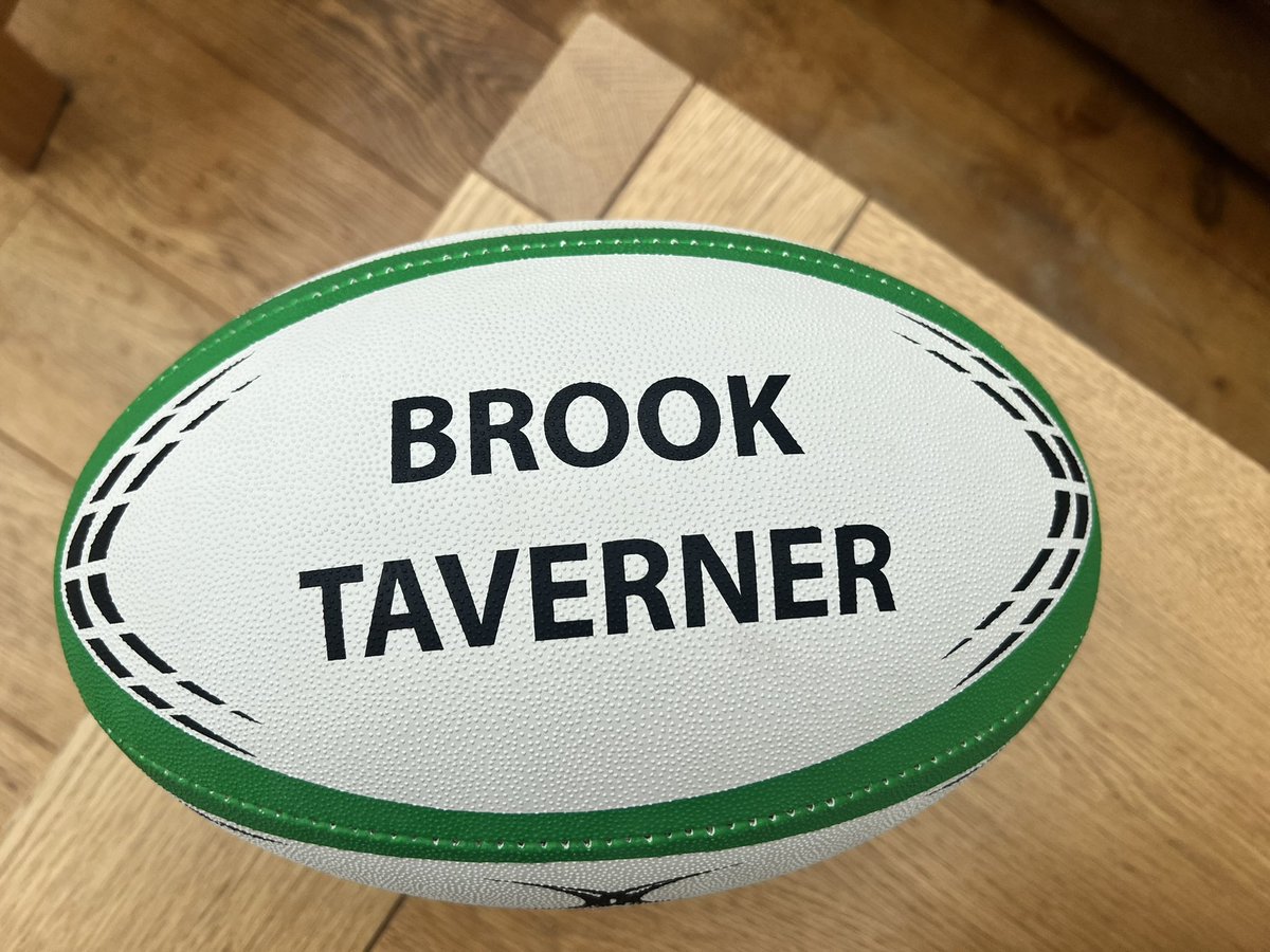 A great eve celebrating <a href="/wharfedalerufc/">Wharfedale RUFC</a> centenary dinner with friends and family, and reminiscing with <a href="/JD9x/">James Doherty</a> (stood on his tipppy toes 😄) <a href="/Boothy253/">Alex Booth🔰</a> that Y7/8 junior school rugby team still the best Mr Doherty!