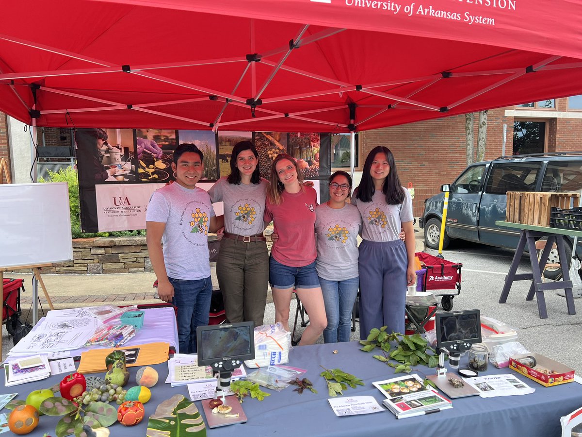Ioannis Tzanetakis (@ytzanet) on Twitter photo The <a href="/ArkansasEPP/">Arkansas Entomology and Plant Pathology</a> students giving answers to disease questions! <a href="/FYVgov/">City of Fayetteville, Arkansas</a> Farmers market! <a href="/bumperscollege/">Bumpers College</a> <a href="/ArkAgResearch/">Arkansas Agricultural Experiment Station</a> <a href="/UArkansas/">University of Arkansas</a> The <a href="/ArkansasEPP/">Arkansas Entomology and Plant Pathology</a> students giving answers to disease questions! <a href="/FYVgov/">City of Fayetteville, Arkansas</a> Farmers market! <a href="/bumperscollege/">Bumpers College</a> <a href="/ArkAgResearch/">Arkansas Agricultural Experiment Station</a> <a href="/UArkansas/">University of Arkansas</a>