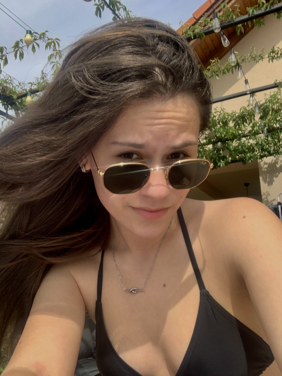 Lili tweet media