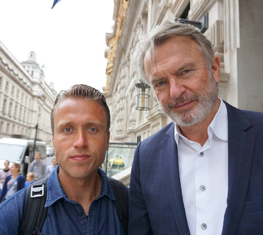 sam neill archive on Twitter: "a fan took a picture with sam neill at