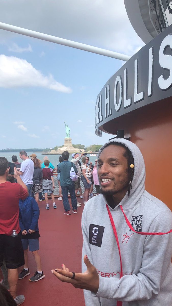 aymusik's tweet photo. Just touched down in NYC to meet the Mayor talk about Battery Tour &amp; my climate solution “Project17” 

Oh andddd I’ll be doing the first ever renewable energy concert in Time Square. Pre-launching P17! 

stay tuned 🎶🔋

I’ve been around the world and back to bring the 🌍🤝 https://t.co/m3gjwaiP8G