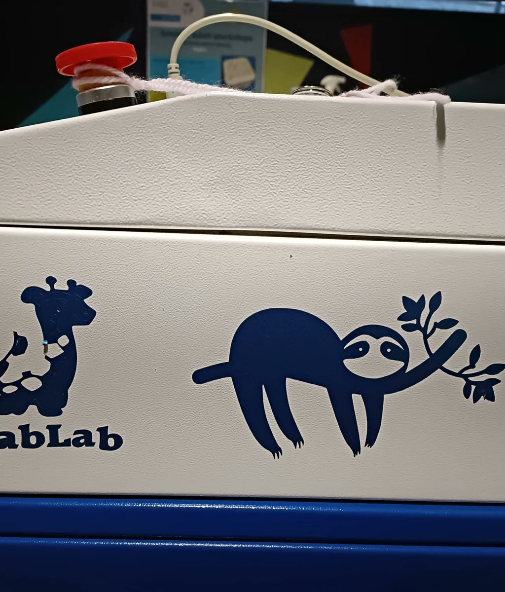 Kittigirl667's tweet photo. Last night was fun #librarylates #artworkexeter creating #origamicranes making a #sloth vinyl - #fablabexeter
creative writing pieces - #lovecuts & drinking & inking - #doubleelephantprintworkshop Plus live music, drag act & silent disco with #phonicfm DJ's #silentdisco #emo π€© https://t.co/jLhogcv0k1
