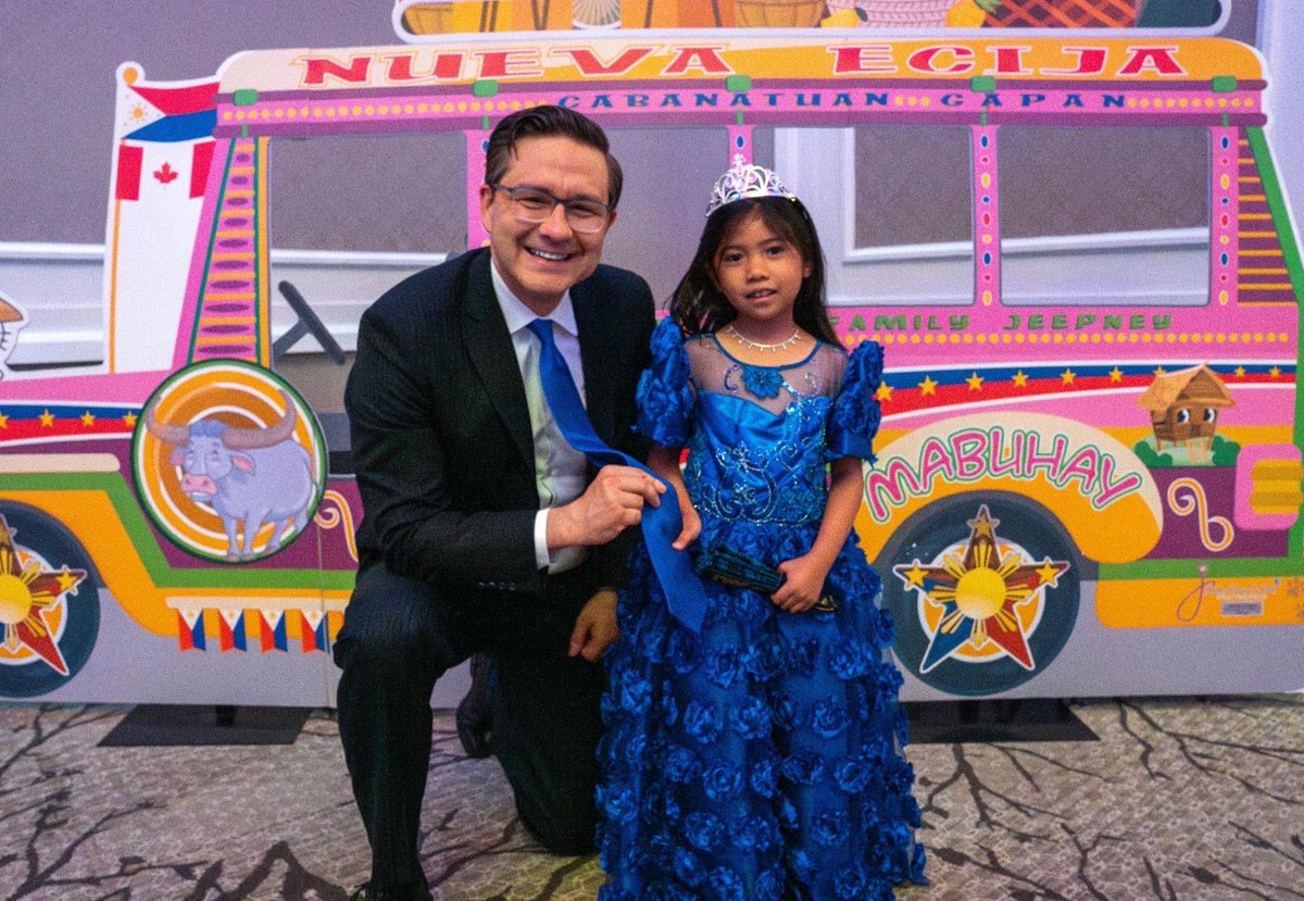 PierrePoilievre's tweet image. Joined hundreds of Canadians to celebrate the hard work and family values of Filipino Canadians.

Only 11% of Filipino nurses in Canada are allowed to work in our hospitals. A Blue Seal exam would let more prove they are qualified &amp;amp; treat patients while earning powerful