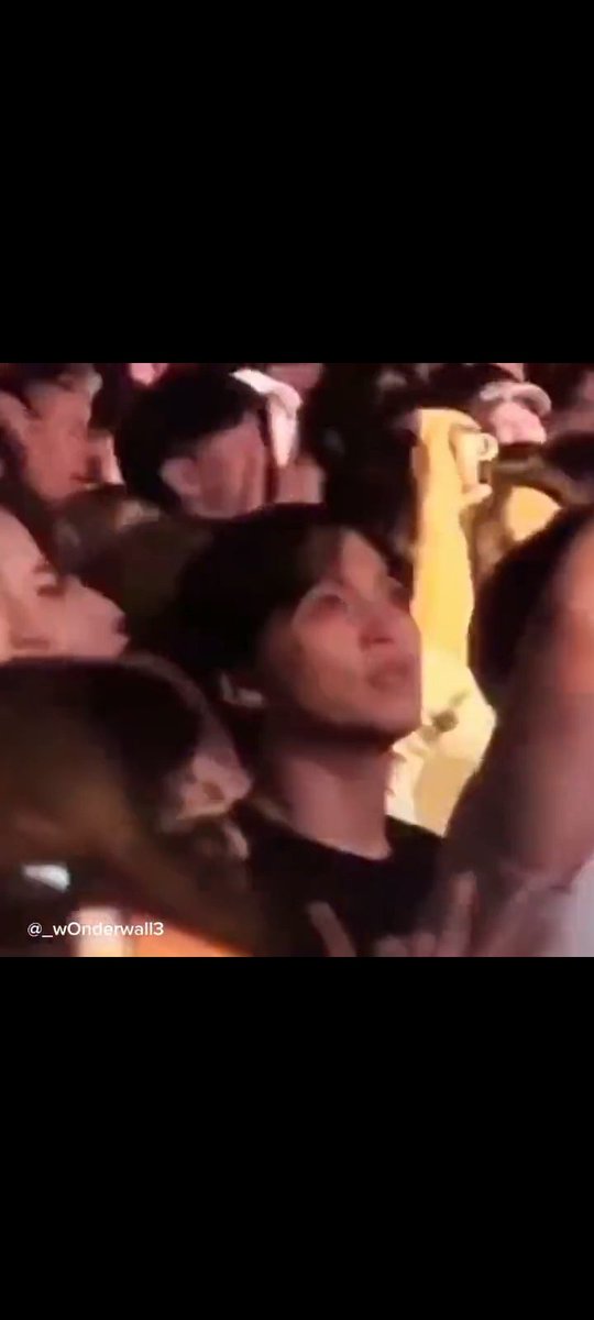 Bbyincess_'s tweet photo. Beberapa foto artis kpop hadir di konser bruno mars 😍🤩 #viral #trending #brunomars #kpop #korea https://t.co/cw68e0qb5D