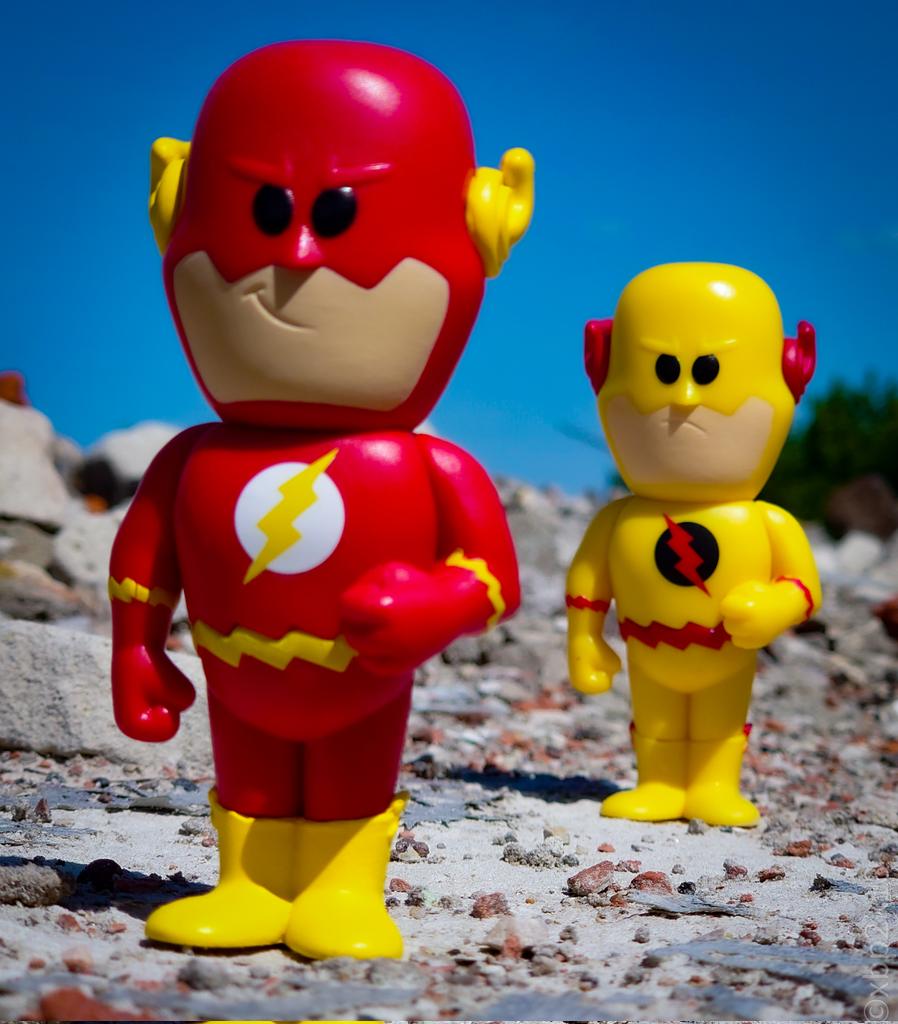 #funkosodasaturday' ❤️⚡💛
#funko #fotw #funaticoftheweek #funkofamily #FunkoPhotoADay #dccomics #theflash #reverseflash
@originalfunko @brianmariotti