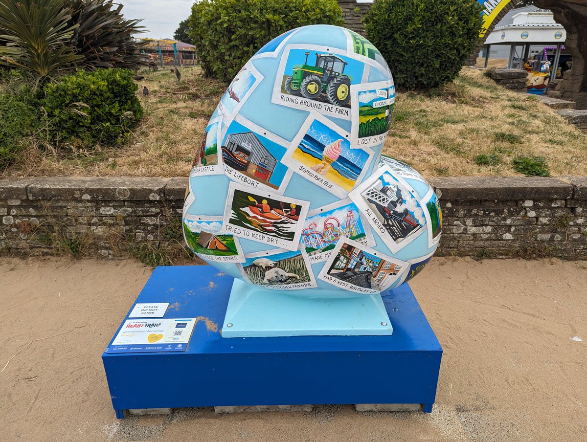 callumliam89's tweet photo. Found the Skegness Hearts on the St Barnabas Heart Trail
@stb_hearttrail @StBarnabasLinc @visitlincoln @VisitLincsCoast #Skegness #stbarnabas #hearttrail #hearttrailuk #stbarnabashospice #stbarnabasheartrail #Lincolnshire #heart #sculpturetrail #visitlincoln #visitlincolnshire https://t.co/W4CxXnJAuS
