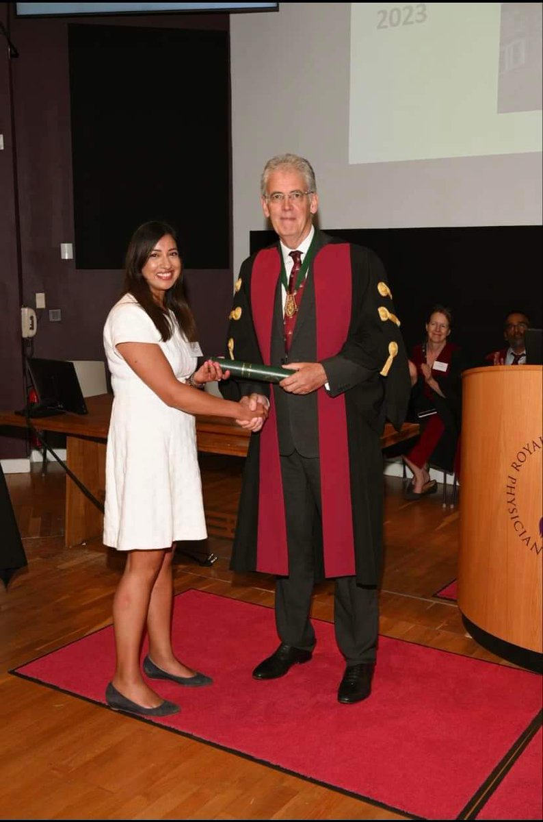 Hugh congratulations to our very own @deeparangar who has become a  Fellow of the Royal College of Physicians of Edinburgh. Well done Deepa! #weareMOE @NHS_Lothian @RIE_Lothian