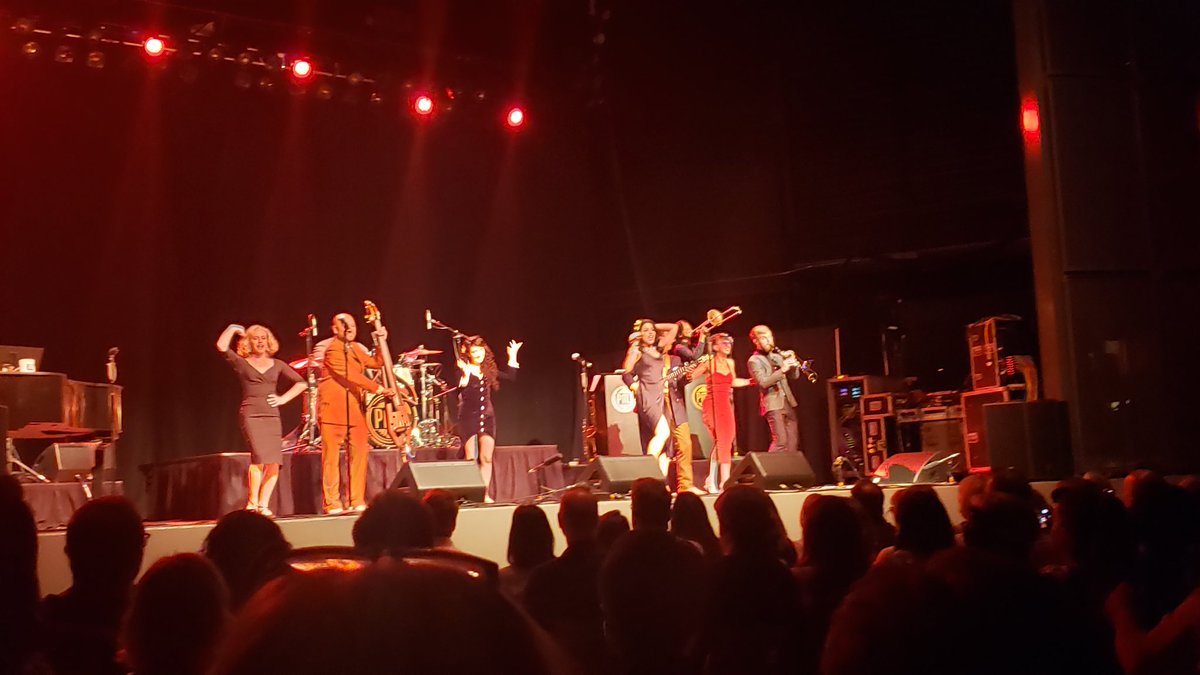 Fabulous Postmodern Jukebox show as usual last night! #pmjtour