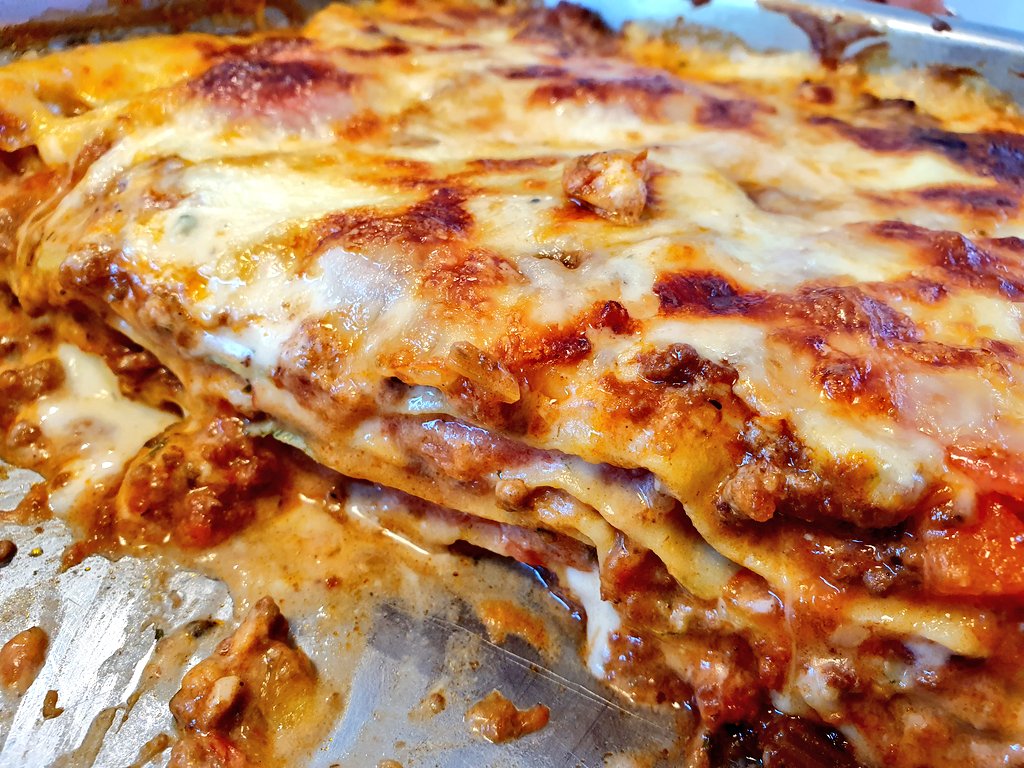 Doktor Eder on Twitter: &amp;quot;Hausgemachte Lasagne mit Hackfleischsauce ...