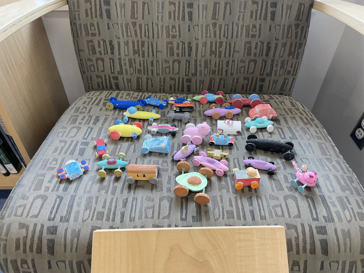 S_LibrarianLife's tweet image. Tuesday was RACE DAY! grade 4/5 students designed, printed, painted and then raced their cars. @tinkercad #sd38learn #rtla38 #sd383D