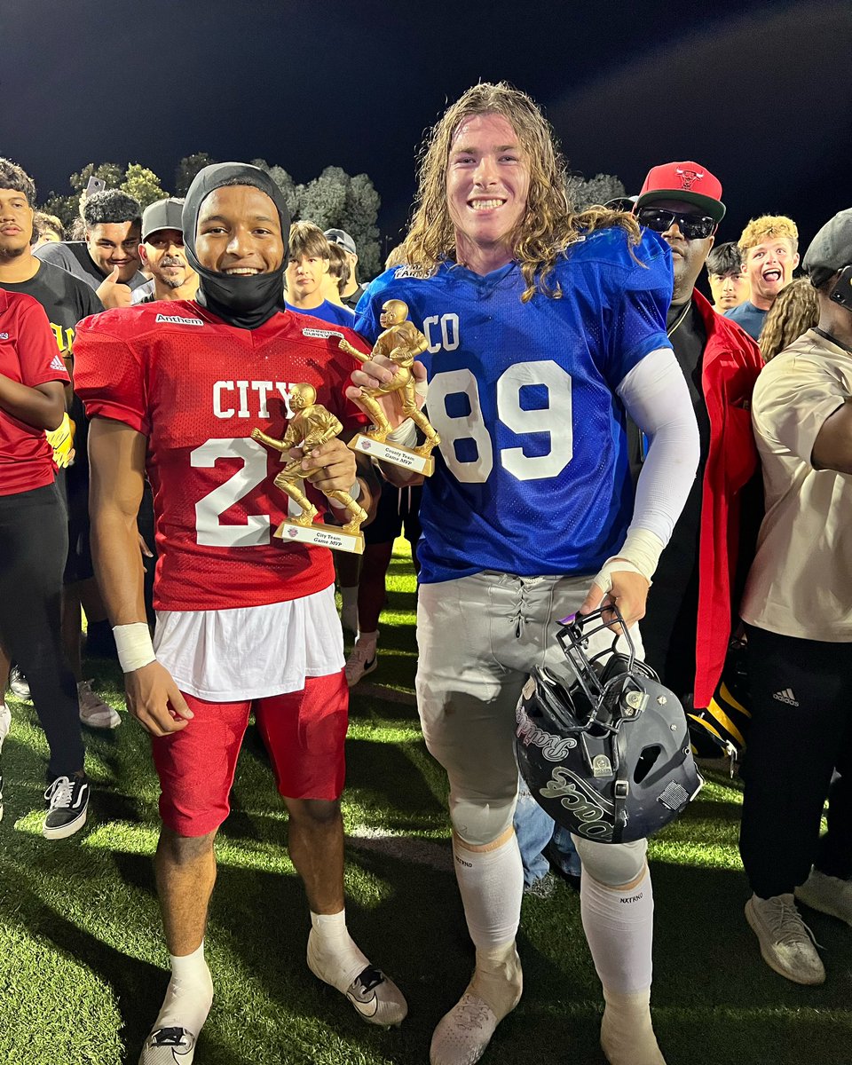 ccallstarfresno's tweet photo. Another City County All-Star Football Game in the books!
CITY MVP π
John Eubanks Jr. - Edison HS
COUNTY MVP π
Rocky Koontz - Clovis East
#citycountyallstarMVP
#cityMVP #countyMVP
#mvp #citycountyallstargame
#69yearsandcounting https://t.co/SIK6a6zv2h