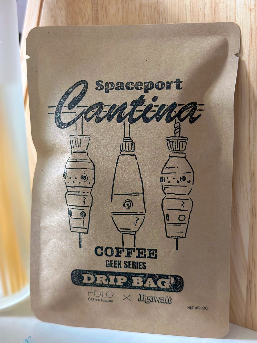 9ra9ra09ra's tweet image. 毎回Twitterで作品見ていた
#jigowatt さんのコーヒー購入できました！
HOLO Coffee Roasterコラボ！
ドリップはSpaceport Cantinaにして、
宇宙のならず者達にコーヒーを出すならというものw 歪みなハーモニー楽しみですw

#アンリーシュドS