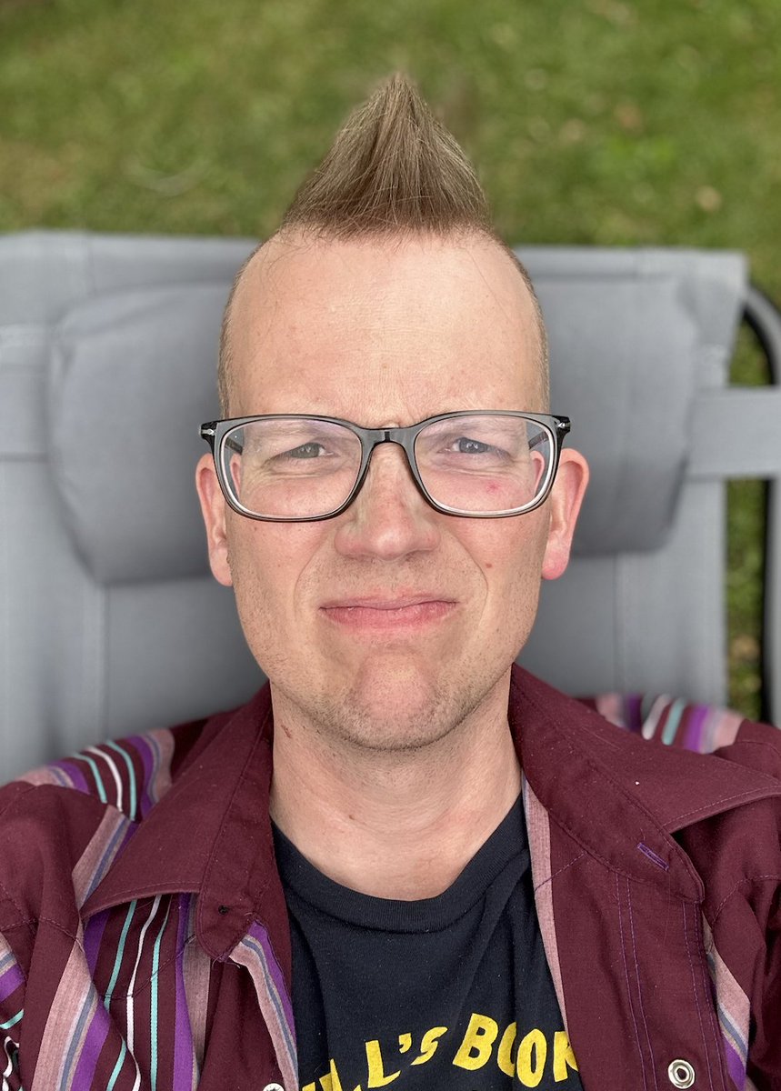 Hank Green tweet media