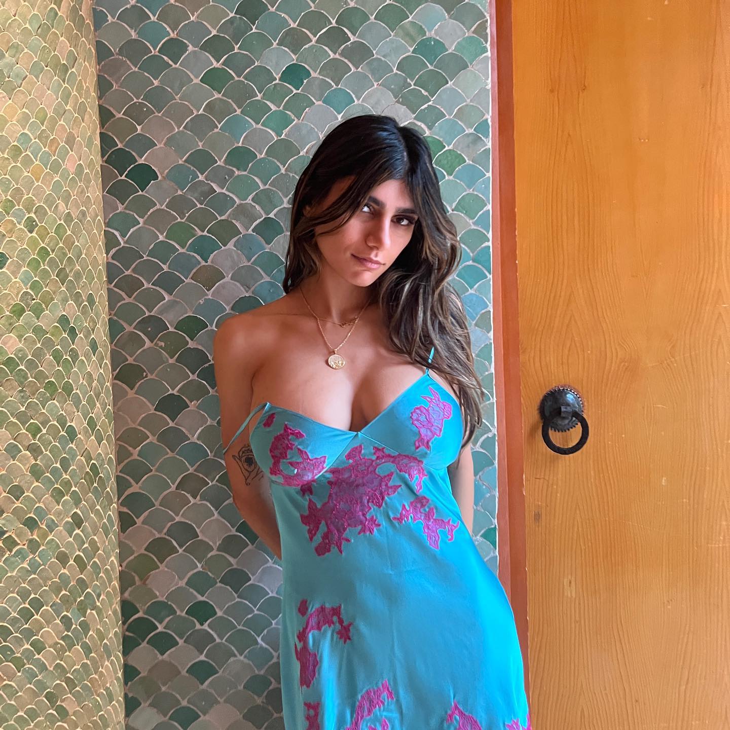Mia Khalifa Fans on Twitter "RT MiaKhalifa_Only PS 5 or My Live Onlyfans Streaming? https//t