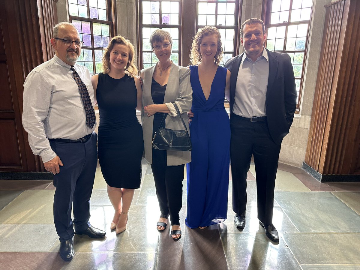 fernandababler's tweet photo. And, of course, a special thanks to my husband and family who always support me! https://t.co/rwjD59K26z