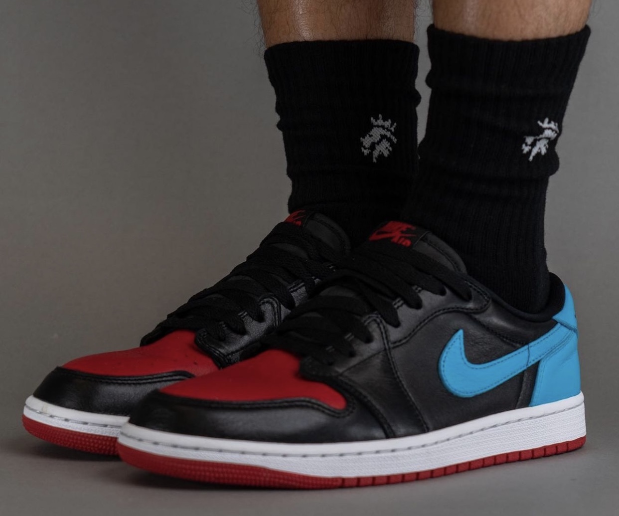 on feet air jordan 1 low chicago