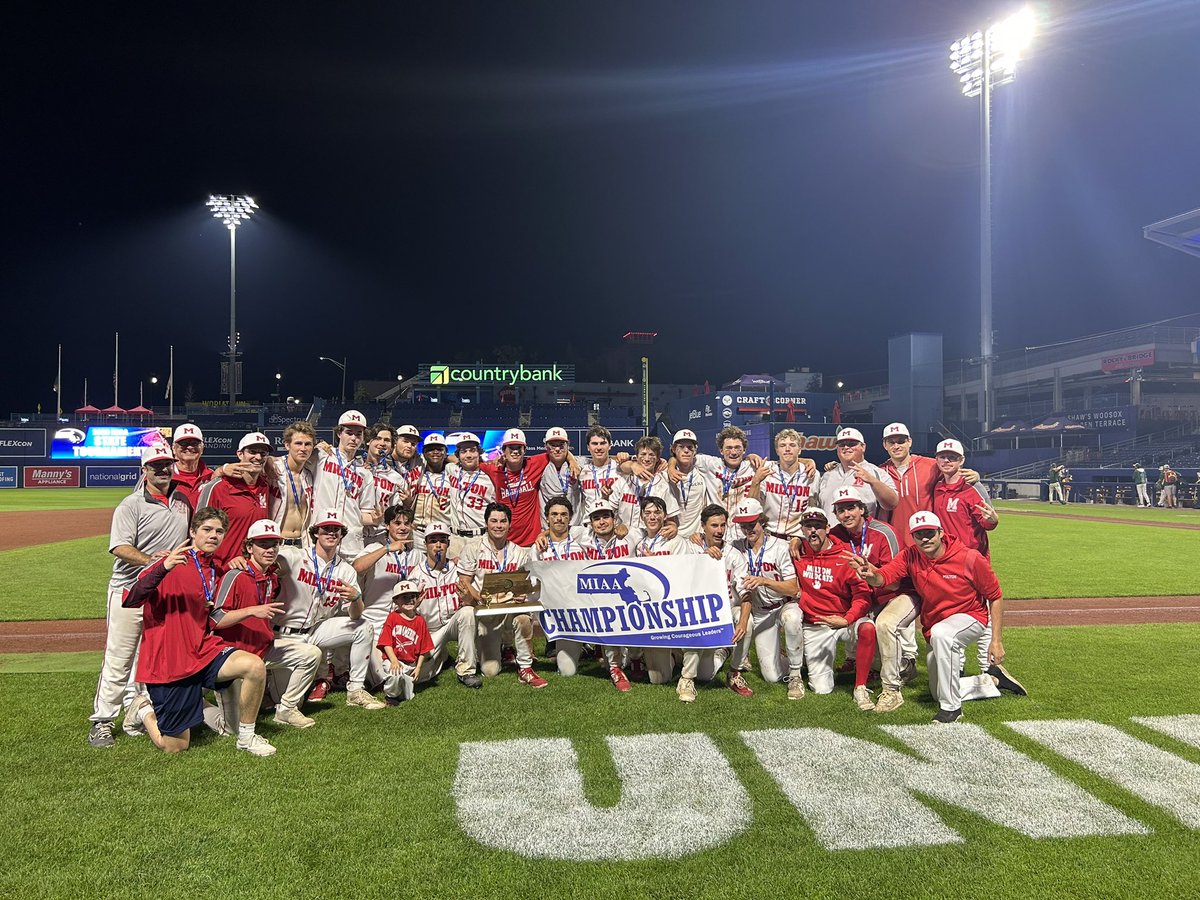 An unbelievable HS ⚾️ career for this Senior Class…

2021 (17-3) 🥈
Sectional Finalists

2022 (22-3) 🥇
💍State Champs

2023 (22-3) 🥇
💍State Champs

3-time BSC Champs. 61-9 Record. First State Title in program history. Congrats to @MHSBASEBALL10!