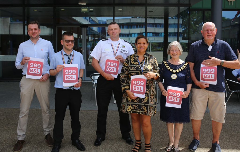 @999BSL_UK @bttowerlondon @SignVideo @Sorenson_Comm @SLi_interaction @Ofcom As Lord Mayor of Nottingham last year I was delighted to launch @999BSL_UK in Nottinghamshire. @nottsDeaf