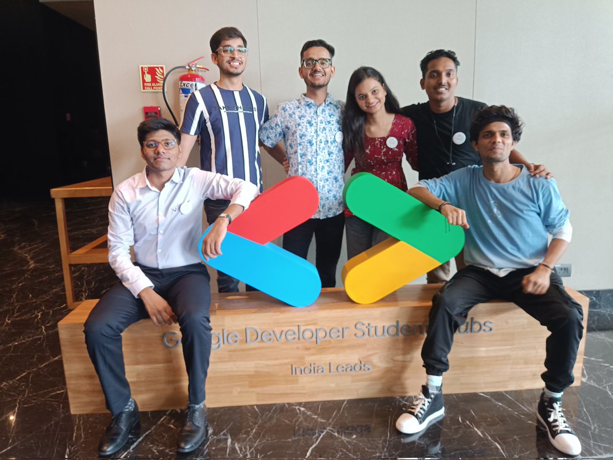 Om Sharma tweet media