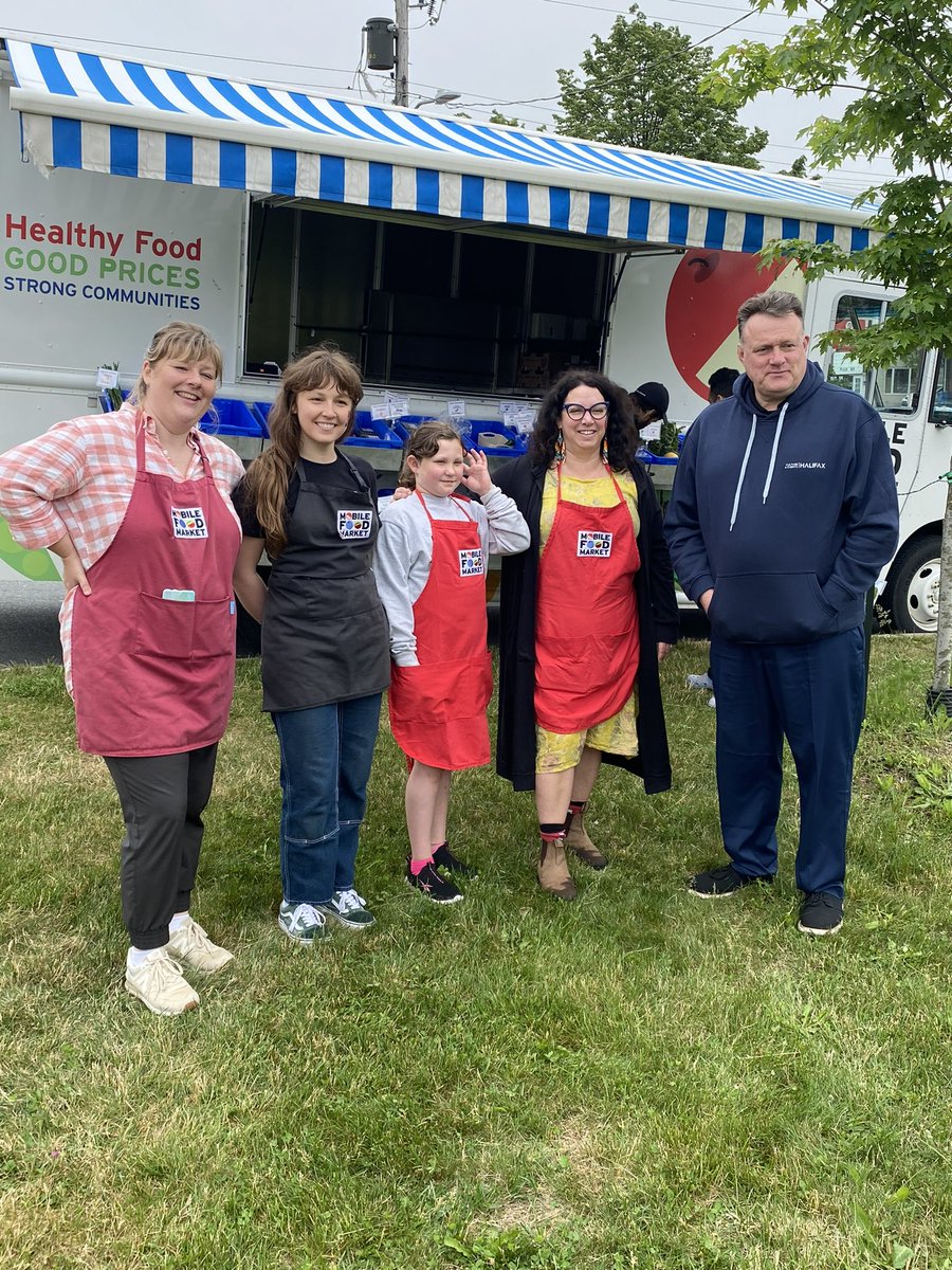 MikeSavageHFX's tweet photo. The #MobileFoodMarket is on the go for summer. Accessible. Healthy, Local Food for communities. Thanks to all who make it happen. @hfxgov. https://t.co/lqV87P4GVi
