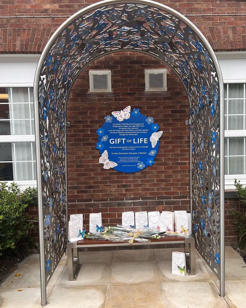 Critical Care WWL 💙 (@criticalcarewwl) on Twitter photo This piece of art & memorial @wwlnhs is dedicated to the truly selfless act by all the Organ Donors who gave the gift of life💗 As the plaque reads….. ‘In their final hours, they gave a lifetime’ 💗 They all truly did 💗 <a href="/NHSOrganDonor/">NHS Organ Donation💗🫀🫁</a>
Thank you to <a href="/VikkiLloyd/">Vikki Lloyd</a> and <a href="/NHSBT/">NHS Blood+Transplant</a> This piece of art & memorial @wwlnhs is dedicated to the truly selfless act by all the Organ Donors who gave the gift of life💗 As the plaque reads….. ‘In their final hours, they gave a lifetime’ 💗 They all truly did 💗 <a href="/NHSOrganDonor/">NHS Organ Donation💗🫀🫁</a>
Thank you to <a href="/VikkiLloyd/">Vikki Lloyd</a> and <a href="/NHSBT/">NHS Blood+Transplant</a>
