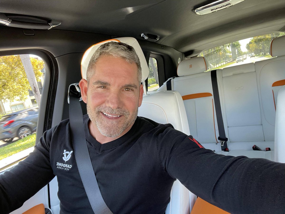 Going to be going live in 10 minutes to discuss how you can get wealthy through Real Estate. 

Watch here: bit.ly/3Y0pDCa