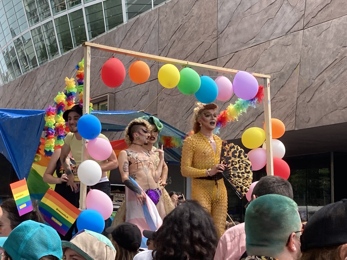 Lumyako's tweet photo. Protect trans kids #Pride2023 #PrideRennes https://t.co/hjTKO9ZbAx