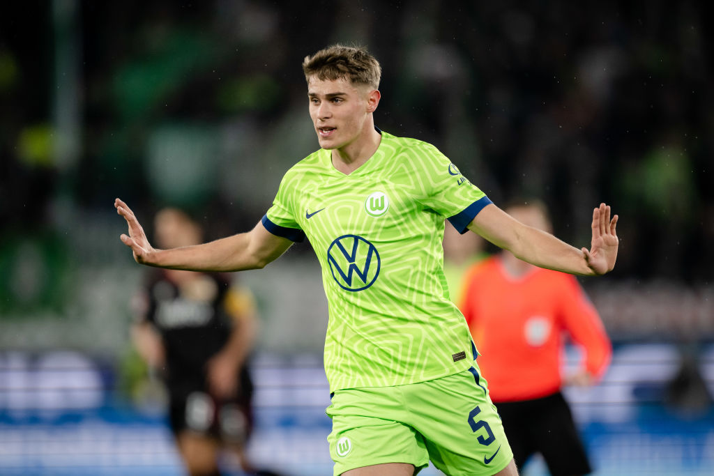 Liverpool are believed to have the 'edge' in the race to sign Wolfsburg defender Micky van de Ven according to Christian Falk of BLID

Jorg Schmadtke was the individual who brought Van de Ven to Wolfsburg in 2021 👀