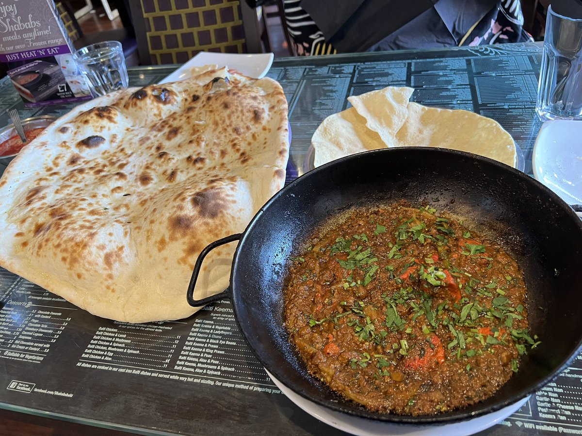 @robphillipshere @MollyStephens_ @BBCRadioWales as promised The Balti Chicken Tikka Masala Keema Jalfrazee plus just the medium Nan (table Nan is as it says …huge) Pop it on your list of guilty pleasures @ShababsBirmingham 
‘Enjoy’ the Turkey trip 🏴󠁧󠁢󠁷󠁬󠁳󠁿⚽️ #RedWall #TogetherStronger