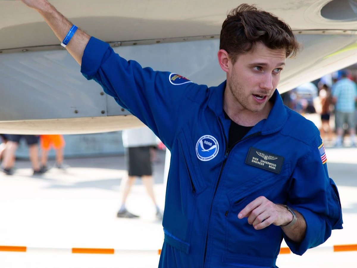 While meteorologists signal caution in areas of danger, WVU graduate Nick Underwood and his colleagues fly directly into them for science.

“One thing I learned at WVU was that no person accomplishes anything alone."

🔗 magazine.wvu.edu/stories/2023/0…