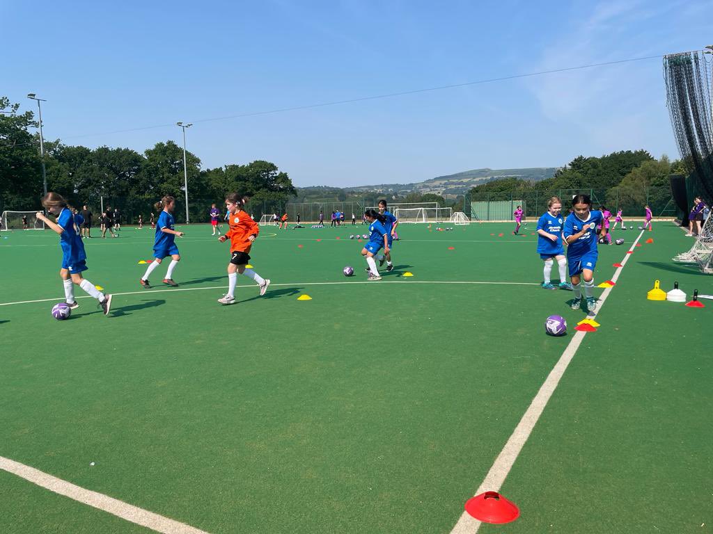 clwilliamsFAW's tweet photo. Yesterday we were at @RougemontSchool where they delivered an amazing Huddle Unite Festival to local schools. Over 150 girls participated, and most importantly they all had so much fun! Diolch Rougemont! @FAWales #huddleunite #huddle #fawgrassroots https://t.co/OTU94lEd8b
