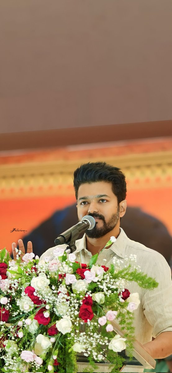 :)

#VIJAYHonorsStudents
#ThalapathyStudentsMeet