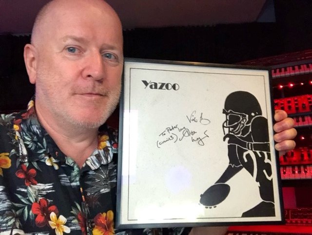 ColinsCuts's tweet photo. #ColinSpencer Programme #055
6pm
https://t.co/BhC91oXZ1S
#DiscoverAndRemember #Circuit3's #PeterFitzpatrick talking #Yazoo for #ThreeOriginalsByEach
+
#Erasure in my #MuteRecords #FromTheBeginning feature
+
celebration of an #OrchestralManoeuvresInTheDark release #anniversary
++ https://t.co/ZE7JyydvAZ