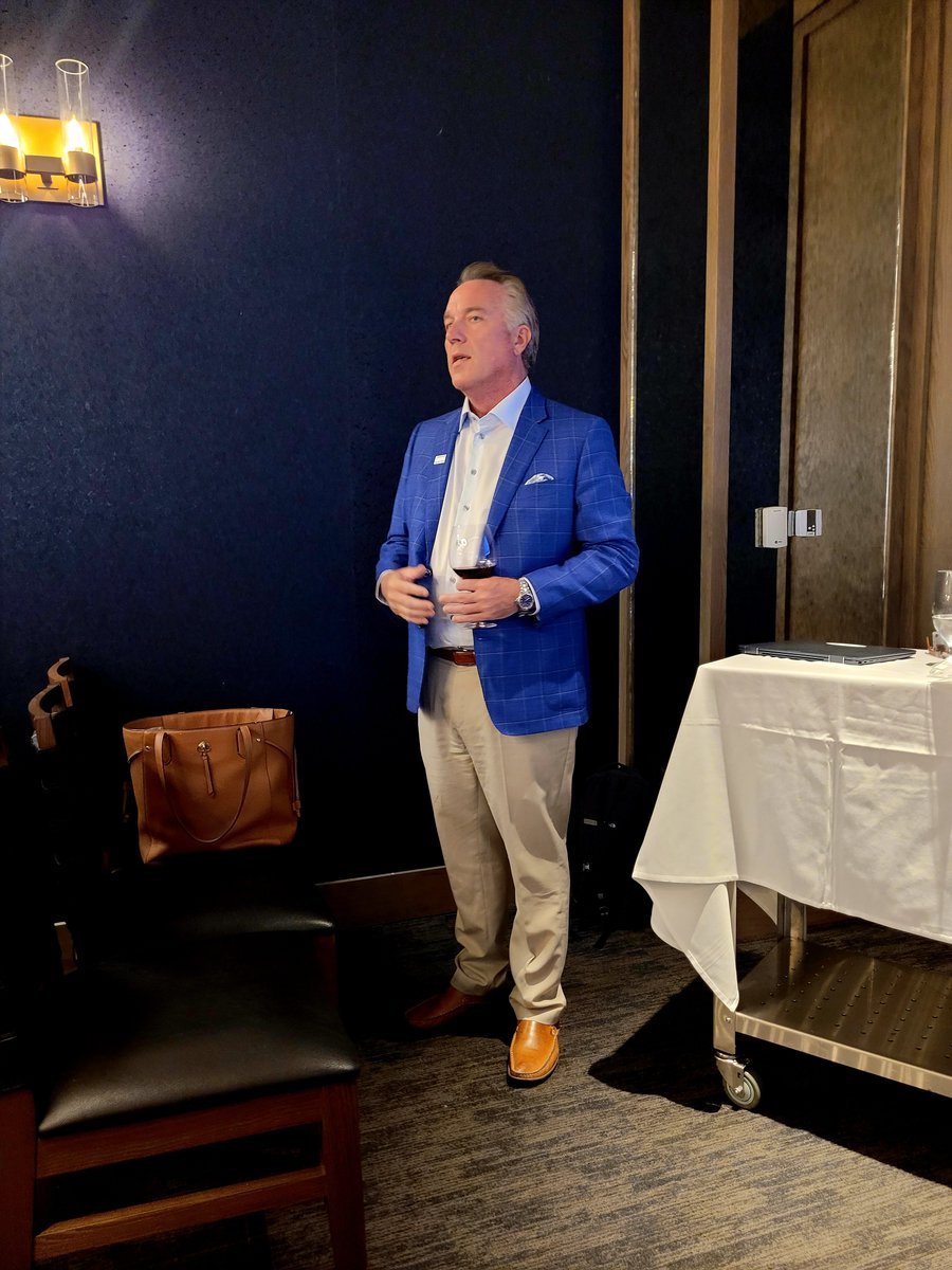 yogi2r's tweet photo. An intimate, passionate group gathered to share in the debate of what's working and what's not in the world of #cyberwarfare. June 6, 2023. @NationalHarbor , Fogo de Chao @fogorestaurants @Mandiant @googlecloud @stacyomara @kjbeer937 Host and Co-Host encouraged ongoing talks. https://t.co/xJNDQjQhrD