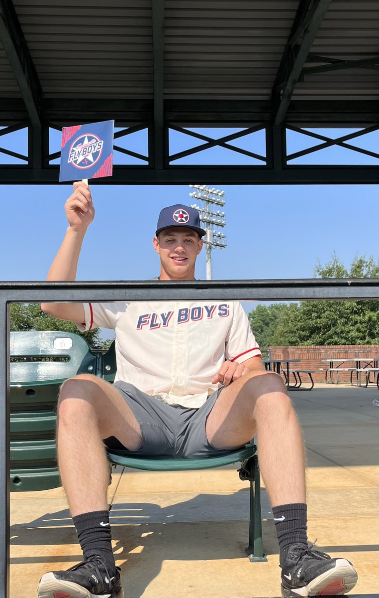 Raise your hand if you’re glad it’s finally the weekend! ✋ Spend this weekend planning your next family outing to a Flyboys home game this year! Tickets: appyleague.com/greeneville/ti…    #WeStayFly
