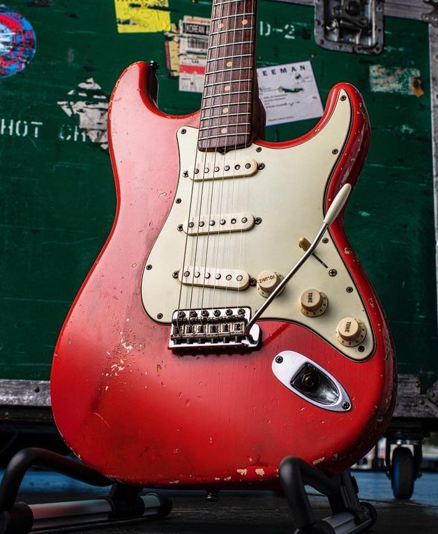 #Straturday John Frusciante’s 1961 Fiesta Red Strat #guitar #Fender #Stratocaster #FamousGuitars #JohnFrusciante #RedHotChiliPeppers
