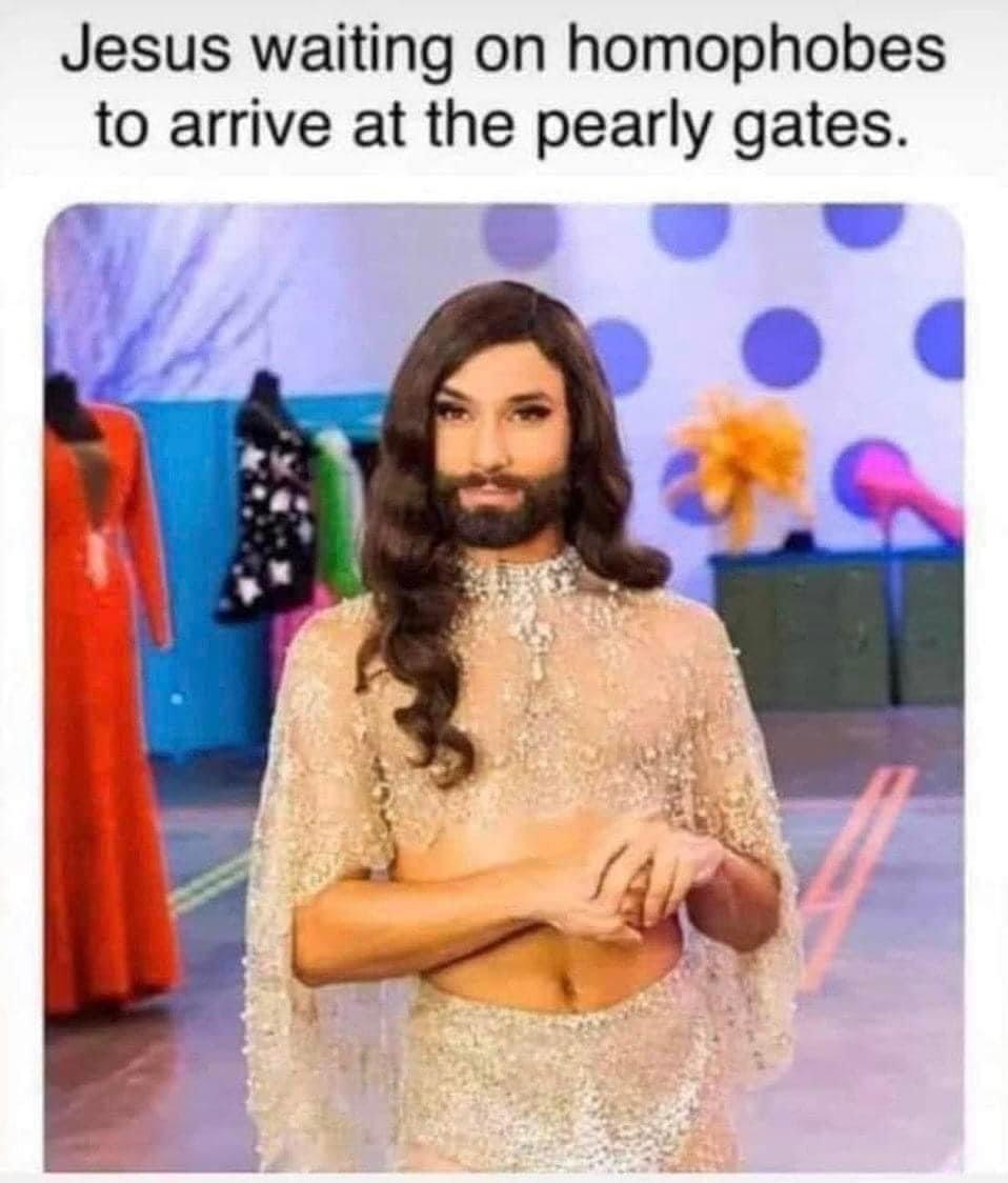Msgargoyle13's tweet photo. @bennyjohnson If the pearly gates are real (I dont believe in fairy tales but to each their own) my sincerest hope is that you all are greeted by THIS Jesus.
#JesusWasWokeAF
#WhatEverHappenedToJudgeNot
#RememberLoveOneanother https://t.co/88XvimCVA7