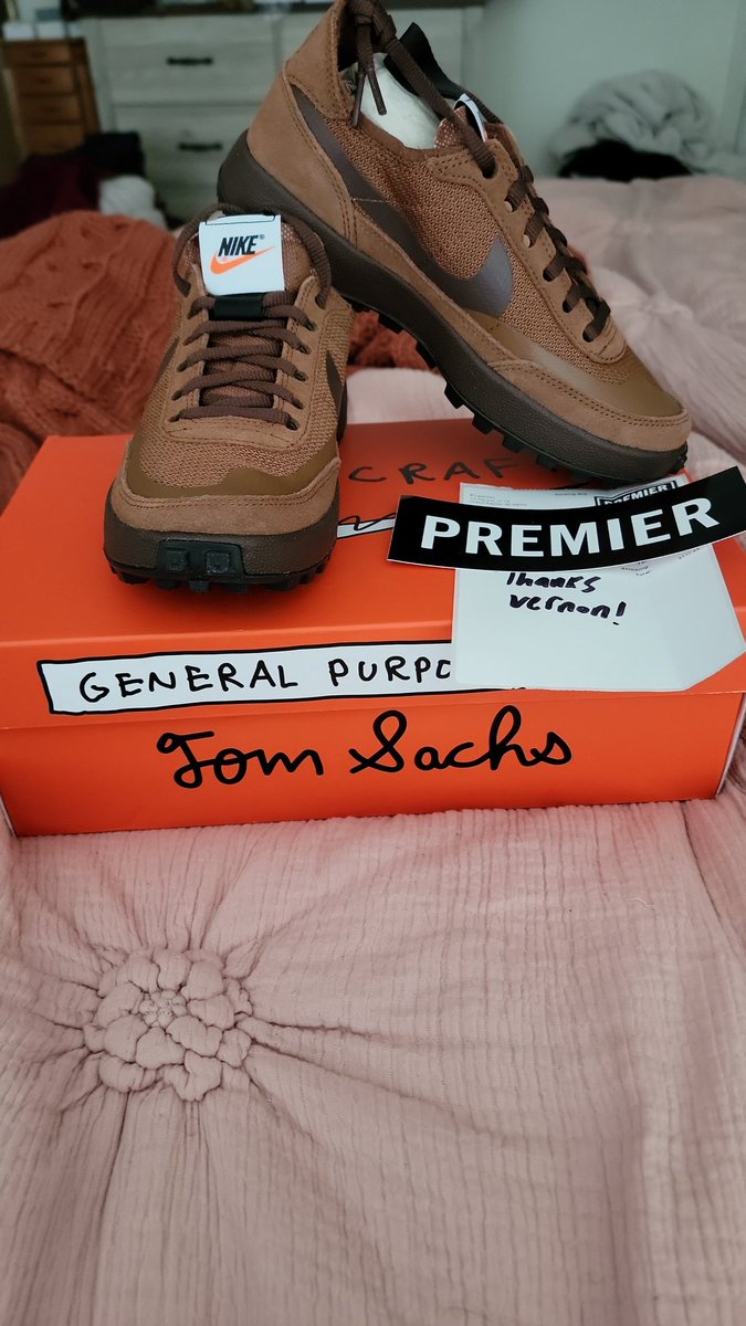 FilldeezShoes's tweet photo. Nah @premierskate, thank you for tha fast shipping.  Got my momma some yard shoes for Father's day https://t.co/aGoBb5FUWw