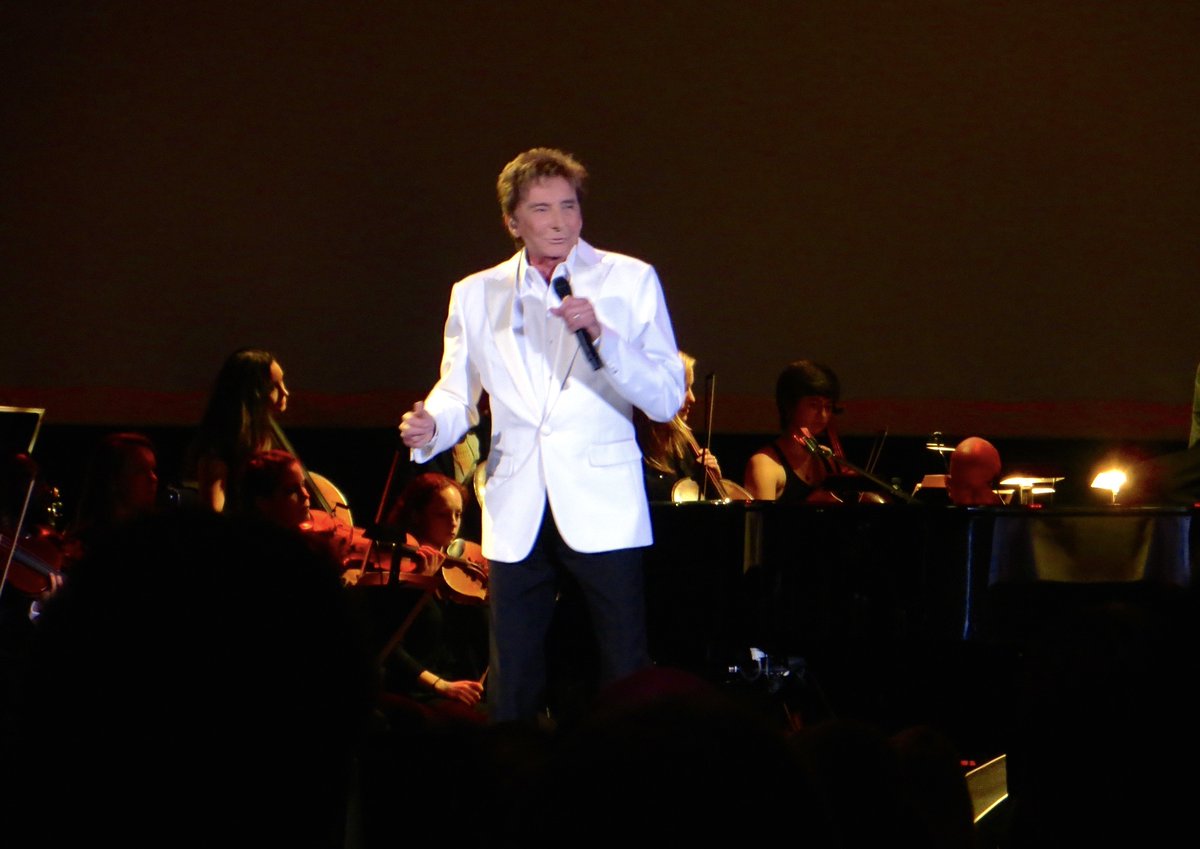 Looks like he made it. #BarryManilow turns 80 today.