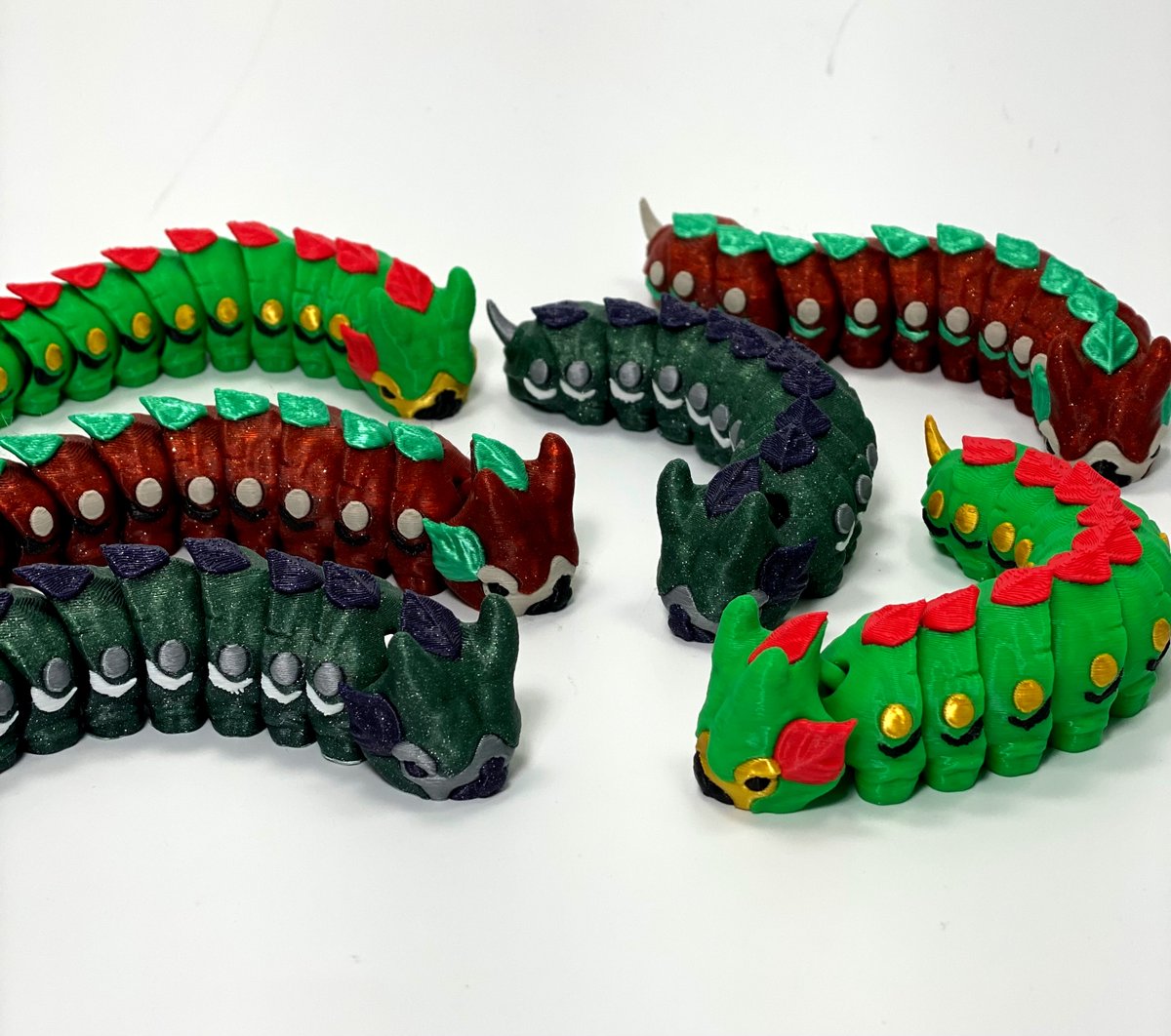 Say hello to the Dragon Leaf Caterpillars! These multi coloured creatures are print in place and super wriggly (caterpillars made up but real caterpillars are just as weird) Created for <a href="/MidwestRRfest/">Midwest RepRap Fest</a> printed on my <a href="/BambulabGlobal/">Bambu Lab</a> X1CC and P1P (with AMS)
myminifactory.com/object/3d-prin…