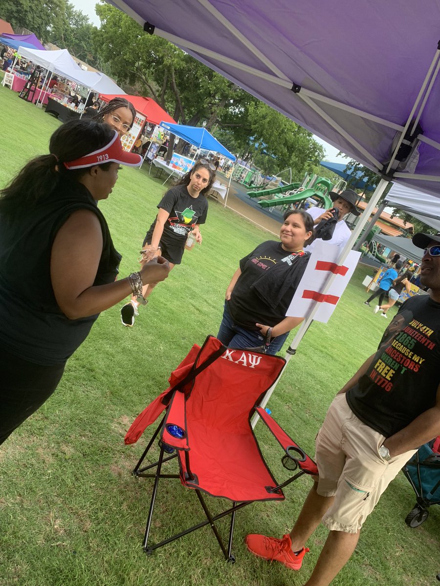 <a href="/AshleyWashEDU/">Ashley Washington M.Ed</a> out here educating educators on <a href="/PAABSE_/">PAABSE</a> and it was definitely great to see and hear her talk about the benefits about PAABSE.