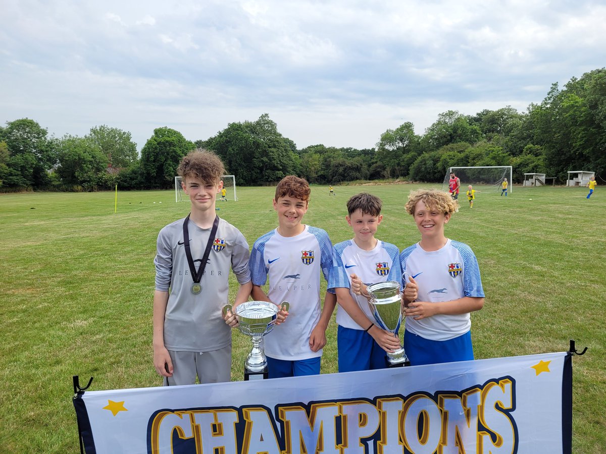 Carl Simper tweet media